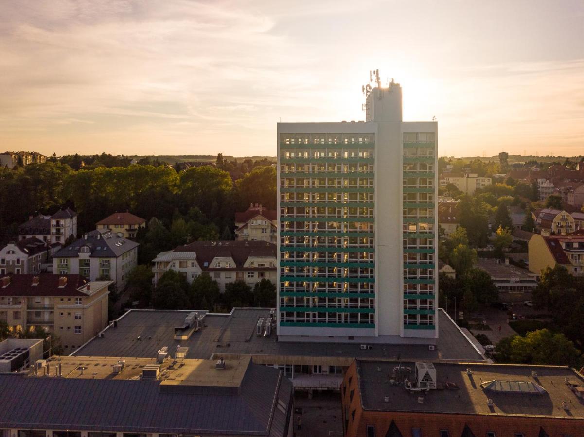 Hunguest Hotel Panorama ヘーヴィーズ エクステリア 写真